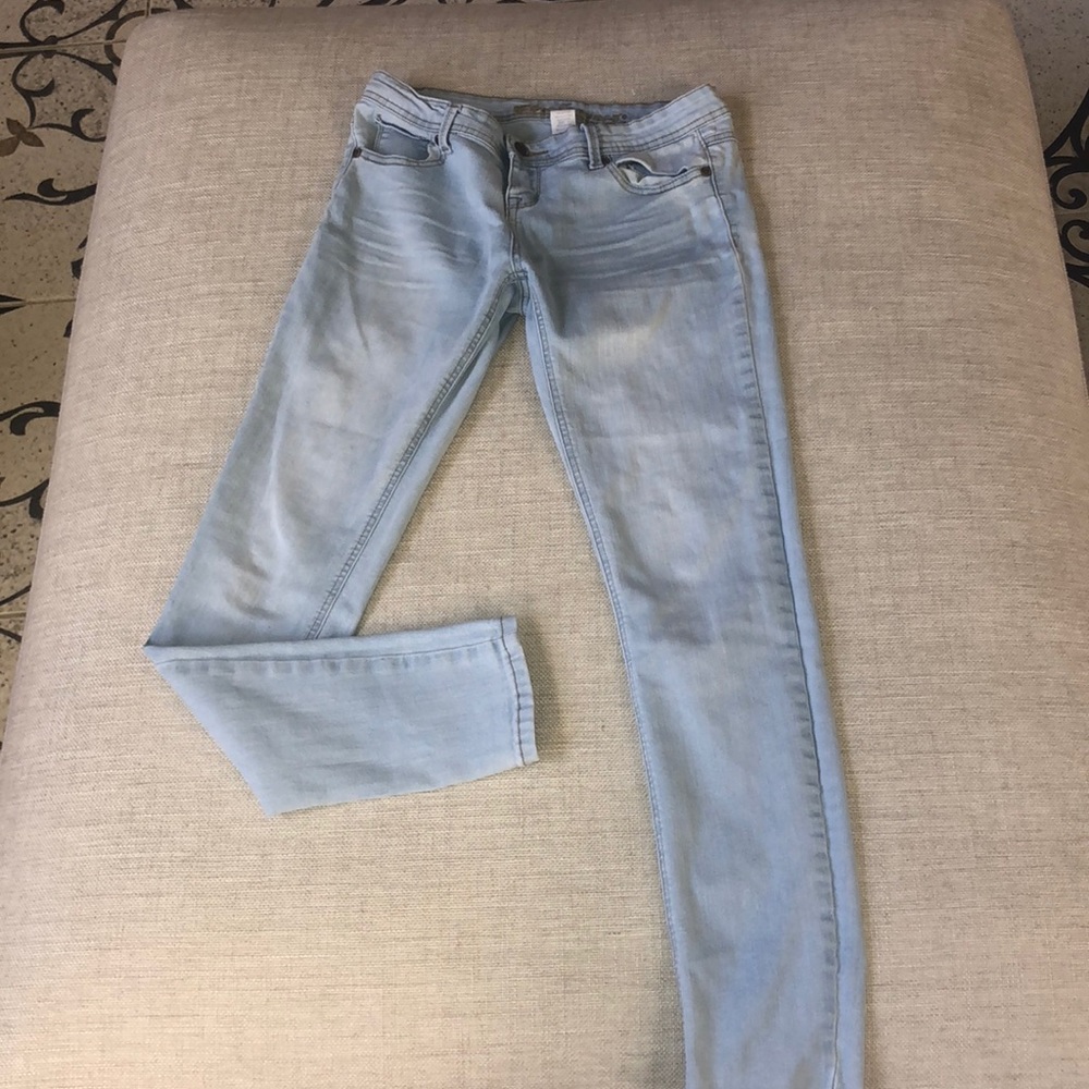 light wash jeans